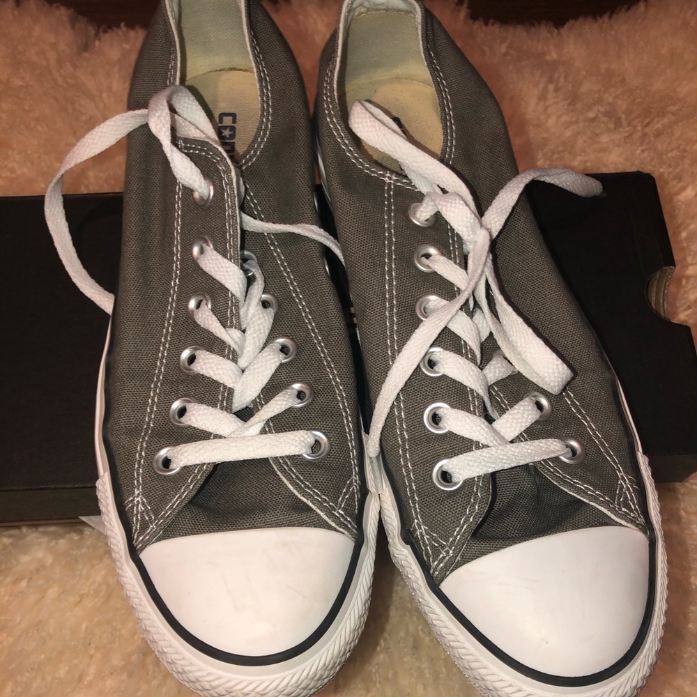 Converse sneaker